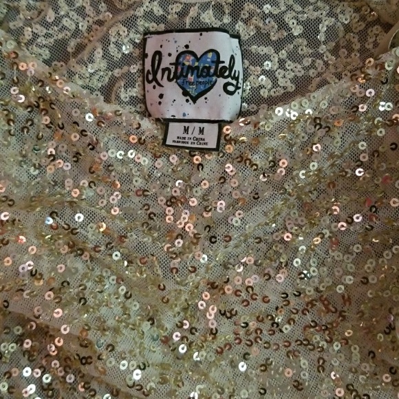 Gold Sequined top - Picture 3 of 4